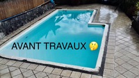 Dépose du bois qui fait apparaitre l'ancien carrelage