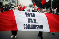 Militares retirados y seguidores de Fujimori en una protesta en Lima, 22 de junio de 2021 Sebastian Castaneda / Reuters