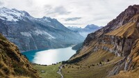 El lago Oeschinen, Suiza Unsplash / Arnaud Zufferey