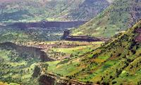 Ethiopische hooglanden. De horizontale lagen bestaan uit basalt, een vulkanisch gesteente (foto: Citizenfresh / CC BY-NC-ND 3.0)