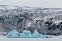 Desintegrating glacier.