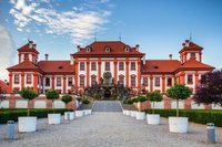 Instituto Ossolineum, na Polônia. Depois da Segunda Guerra Mundial, a sede foi transferida de Lviv para Breslávia. O Príncipe Andrzej foi o curador do Instituto por 58 anos.