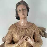 Imagem da Imaculada Conceição, a padroeira da Catedral de Jacarezinho, feita de madeira policromada (Foto: Catedral de Jacarezinho)