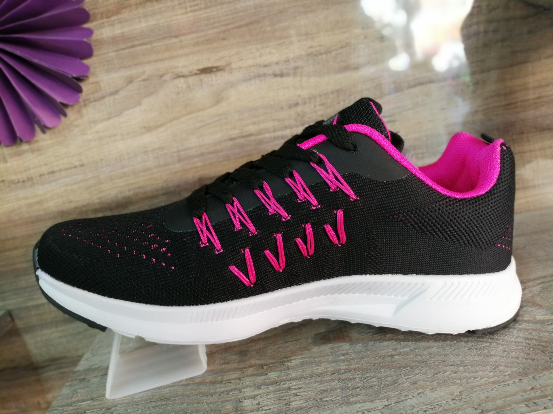 Tenis Deportivo Dama - Negro con Fucsia - REF 433A