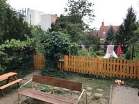 Školka Brno - plot s brankou.