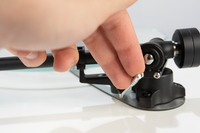 Levier monté pour décoller le stylus du vinyle