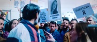 Fotograma de la serie Parot