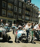 Attente avant la course au Grand Prix de Lisieux
